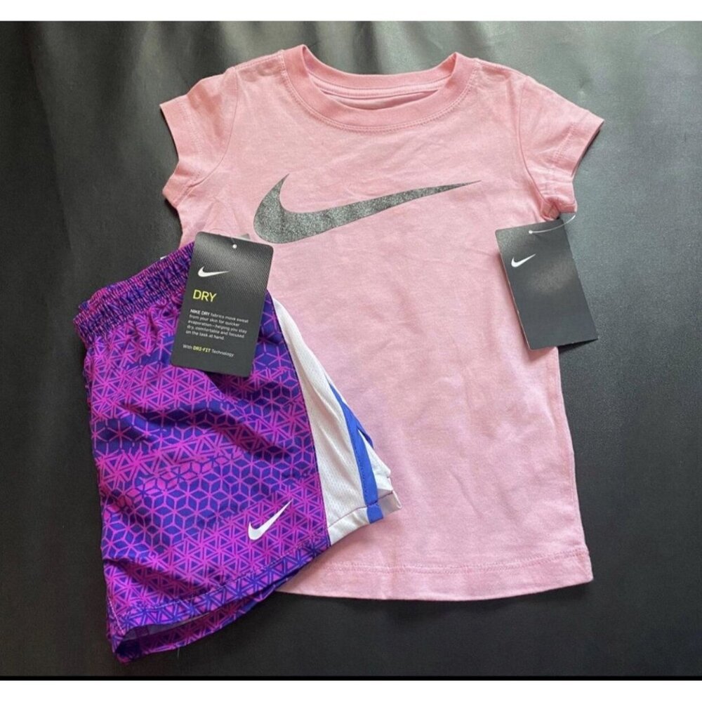 NWT Nike Glitter Athletic Set Girls Size 4
